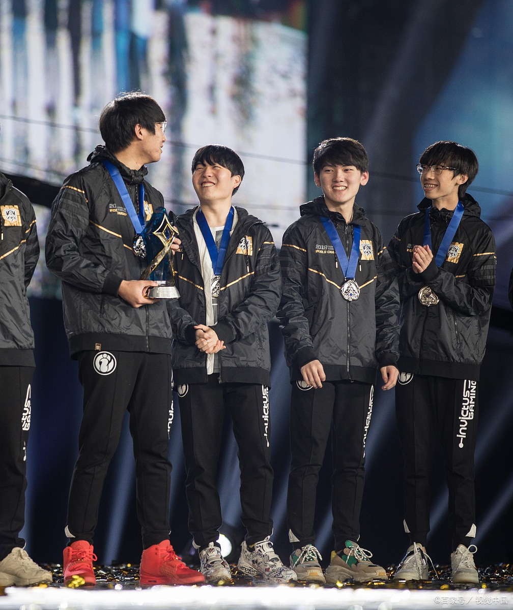 BRO轻取FPX，Canyon拿下关键大龙峡谷大战入围赛，技惊四座