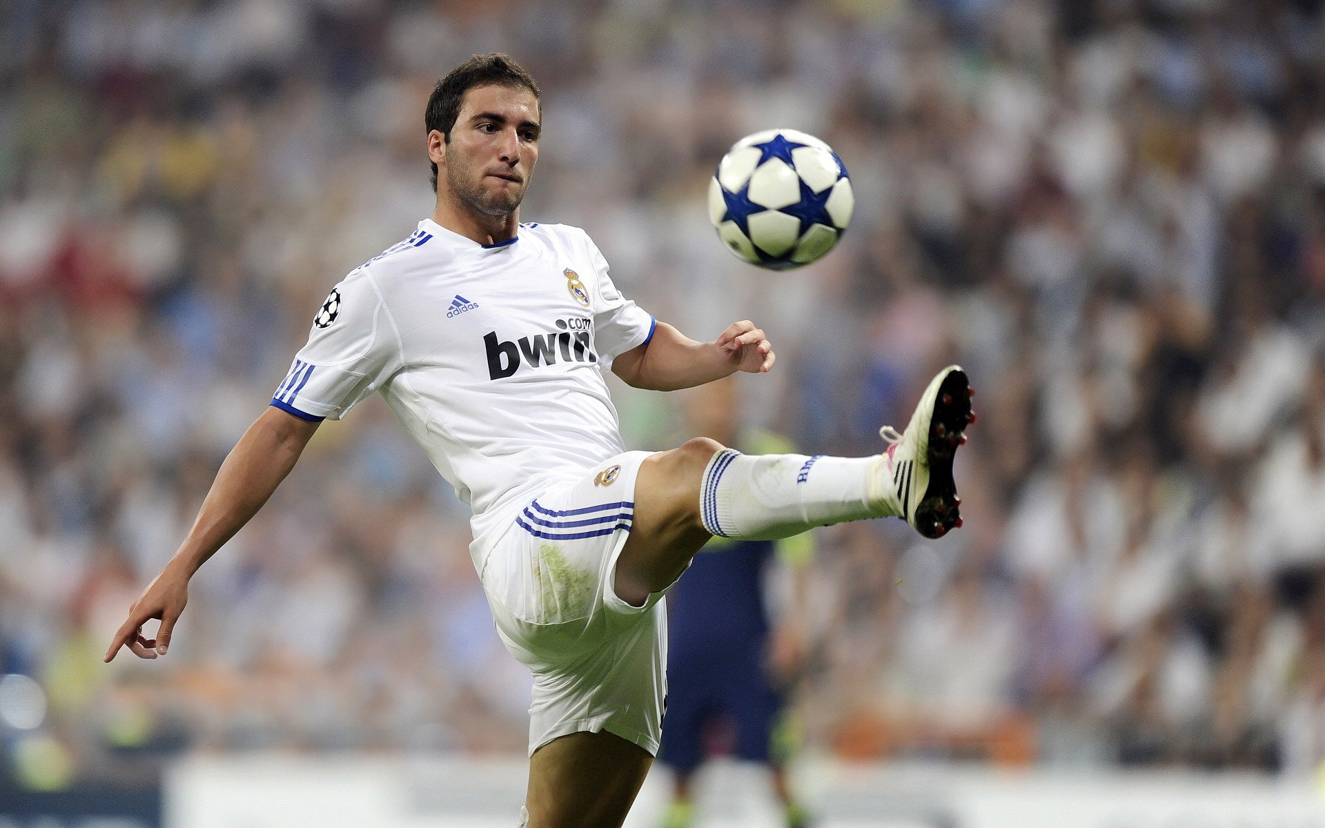 开云体育平台APP-经典逆袭！托尼暴走终结银河战舰，尤文淘汰赛上演意式防守奇迹