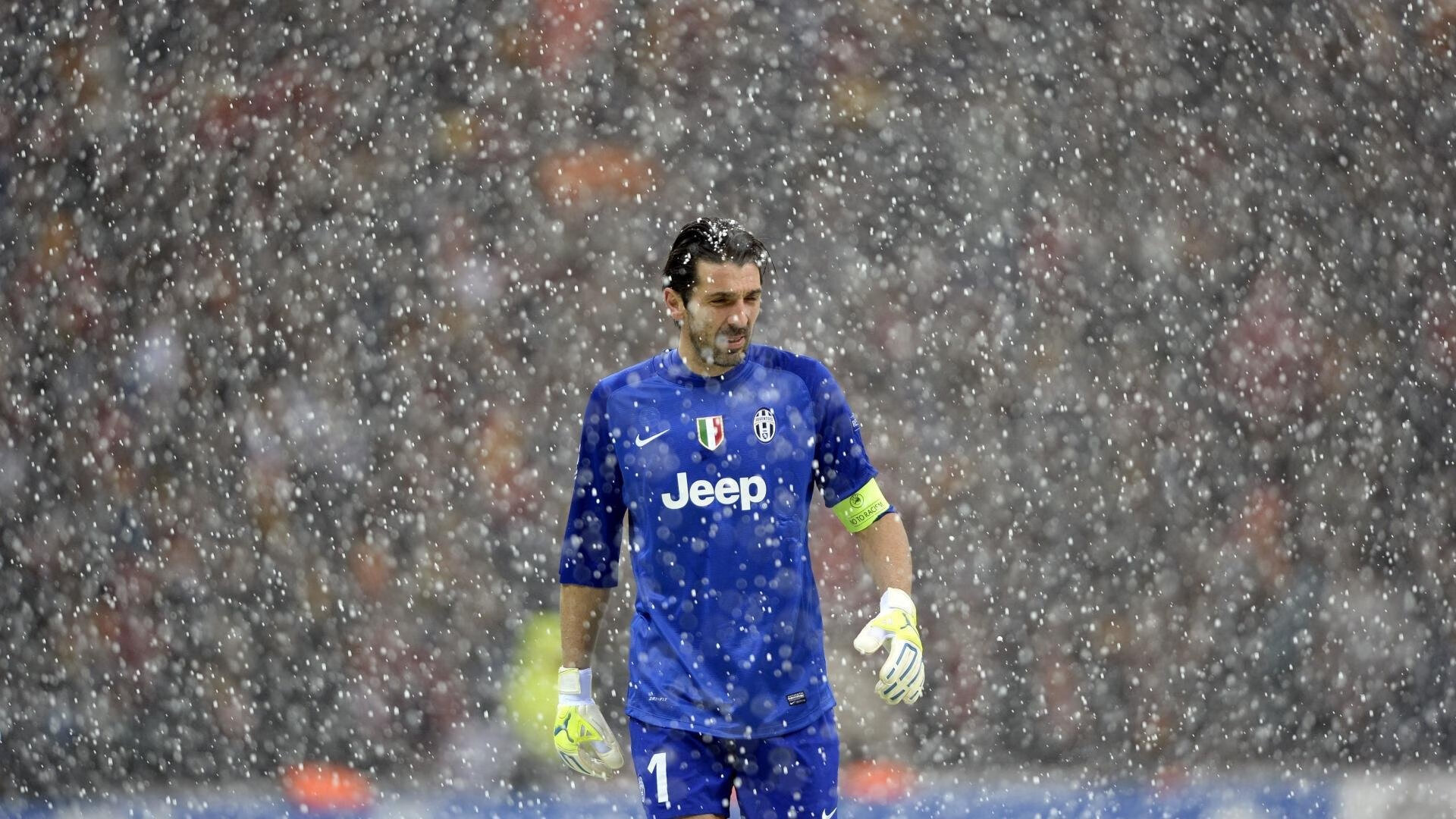 绝杀夜变闹剧!戈贝尔关键球遭争议,裁判报告引爆舆论